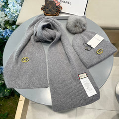 SET SCARF AND HAT IN DOVE GRAY CASHMERE 436241