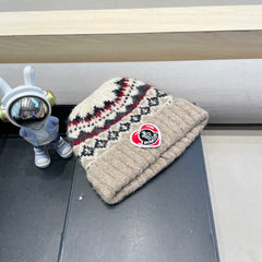 BEANIE HAT IN COLORFUL WOOL 438148