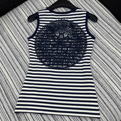 SLEEVELESS TOP WITH RAISED EMBROIDERY AND CREW NECK 267982