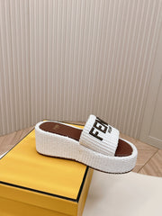 FENDI SIGNATURE WEDGE PLATFORM 6 CM IN WHITE FIBRE WITH BROWN EMBROIDERED LOGO