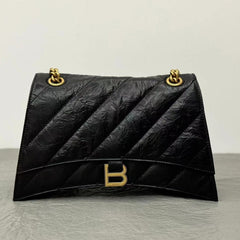 CRUSH MEDIUM CHAIN BAG 31 IN BLACK QUILTED CRUSHED CALFSKIN GOLD HARDWARE