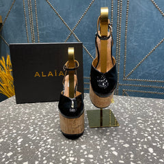 ALAIA WEDGE PUMP 15 CM IN BLACK LAMBSKIN AND BEIGE RUBBER