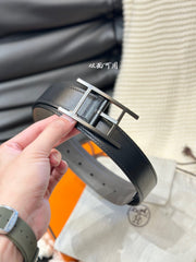 HM QUENTIN 32MM REVERSIBLE BELT BLACK AND KHAKI BROWN LEATHER BLACK HARDWARE