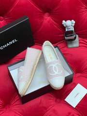 WOVEN LOAFERS IN LIGHT PINK FABRIC