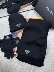 THREE-PIECES SET IN BLACK WOOL AND ACRYLIC 406558