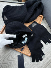 THREE-PIECES SET IN BLACK WOOL AND ACRYLIC 406558