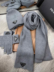 THREE-PIECES SET IN SMOKE GRAY WOOL AND ACRYLIC 406559