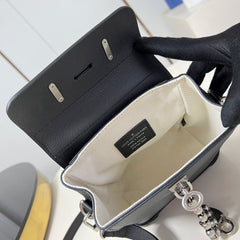 STEAMER 20 IN BLACK CALFSKIN SILVER HARDWARE