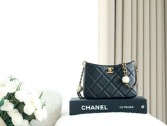 CHANEL 25S HOBO BAG 19.5 CM IN BLACK CALFSKIN WITH GOLD HARDWARE