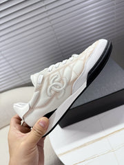CHANEL 25S TRAINERS WHITE AND LIGHT CORAL IN CALFSKIN