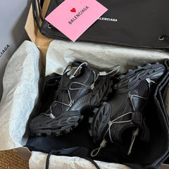 HIKE SNEAKER IN BLACK MESH, POLYURETHANE AND POLYESTER