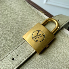 LOW KEY CABAS MM BAG 47 IN BASIL GREEN GRAINED CALFSKIN