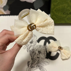 SET CLAW CLIP AND HAIR CLIP IN WARM WHITE LACE AND CHIFFON 355247