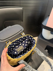 BASKET BAG 18 IN BROWN BEIGE WICKER AND BLACK CALFSKIN TRIM