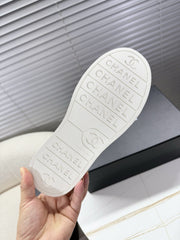 CHANEL 25S TRAINERS WHITE 35MM IN GLITTERED TWEED AND PATENT CALFSKIN