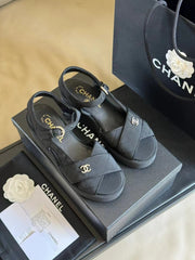 CC CLASSIC WEDGE SANDALS IN BLACK FABRIC