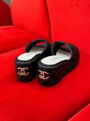 CC WEDGE HEELS BLACK LAMBSKIN