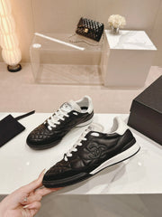 SNEAKERS IN GLOSSY BLACK LAMBSKIN