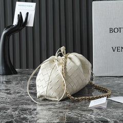 BOTTEGA VENETA 25S DUSTBAG NOTTE 33 IN IVORY CALFSKIN GOLD HARDWARE