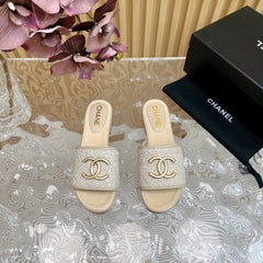 PLATFORM SLIPPERS IN LIGHT GREY TWEED AND LAMBSKIN