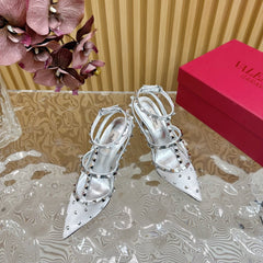 ROCKSTUD MIRROR-EFFECT PUMP WITH MATCHING STRAPS AND STUDS 95 MM SILVER CALFSKIN AND MESH