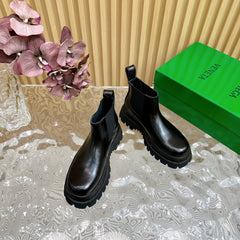 FIREMAN ANKLE BOOT IN BLACK CALFSKIN
