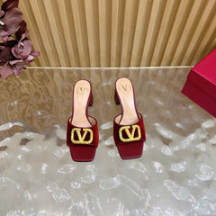 VALENTINO 25S HIGH-HEEL MULES 60 MM IN DARK RED VELVET AND CALFSKIN WITH GOLD HARDWARE
