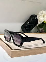 SQUARE SUNGLASSES CH5468B IN ACETATE EMBOSSED DIAMOND