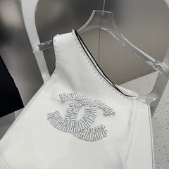 ONE SHOULDER TOP 622140 IN WHITE COTTON EMBOSSED PEARL TRIM