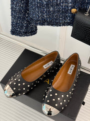 STUD-EMBELLISHED BALLET FLATS IN BLACK CALFSKIN
