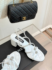 HIGH HEELS SANDAL IN WHITE LAMBSKIN PEARL FLOWERS