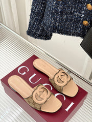 SLIDE SANDALS IN BEIGE CALFSKIN