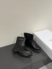 D-TOWN ANKLE BOOTS IN BLACK CALFSKIN