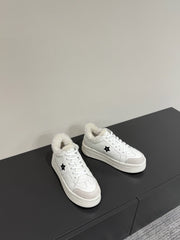 BLACK STAR SNEAKER WHITE CALFSKIN AND SUEDE CALFSKIN WITH SHEARLING LINING
