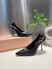 POINTED-TOE HIGH HEEL PUMPS IN BLACK SMOOTH LAMBSKIN