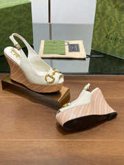 GG WEDGE PLATFORM IN WHITE CALFSKIN WITH GOLD HARDWARE