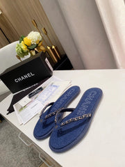 THONG SLIPPERS IN COBALT BLUE DENIM