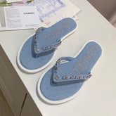 THONG SLIPPERS IN LIGHT BLUE DENIM