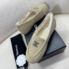 LOAFER IN ECRU TAN SUEDE AND WOOL LINING