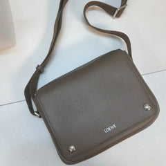 LOEWE 25S PEBBLE BAG 23 IN DARK TAUPE CALFSKIN SILVER HARDWARE