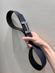 HM TRAVERSE BELT BUCKLE & REVERSIBLE NAVY BLUE LEATHER STRAP 38 MM SILVER HARDWARE