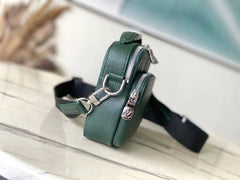 AVENUE MESSENGER 22 IN FOREST GREEN CALFSKIN
