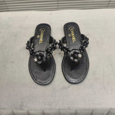 THONG SLIPPERS CAMELLIA IN BLACK SOFT LEATHER