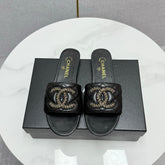 CC SLIDE SANDALS 25S IN BLACK CALFSKIN WITH LOGO