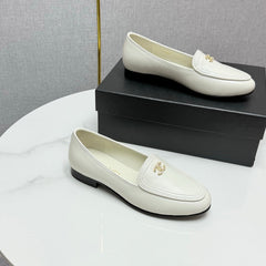 CC LOAFERS 25S IN WHITE CALFSKIN GOLD HARDWARE WITH STONES