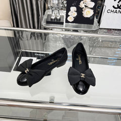 CHANEL 25S ROUND TOE BALLET FLATS WITH A BOW IN SPARKLING BLACK CANVAS