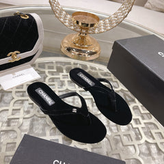 Double CC Velvet Flip Flop Thongs Black