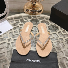 RHINESTONES THONG SANDAL IN SEPIA TAN SUEDE