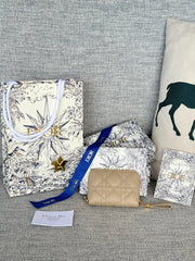 CARO SCARLET WALLET 11 IN BEIGE MACROCANNAGE CALFSKIN