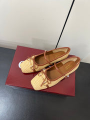 GG MARY JANE 25S IN NATURAL STRAW WITH GOLD HARDWARE